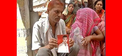 man falls in a pit dug by bses and died, left 4 in family was alone bread winner
