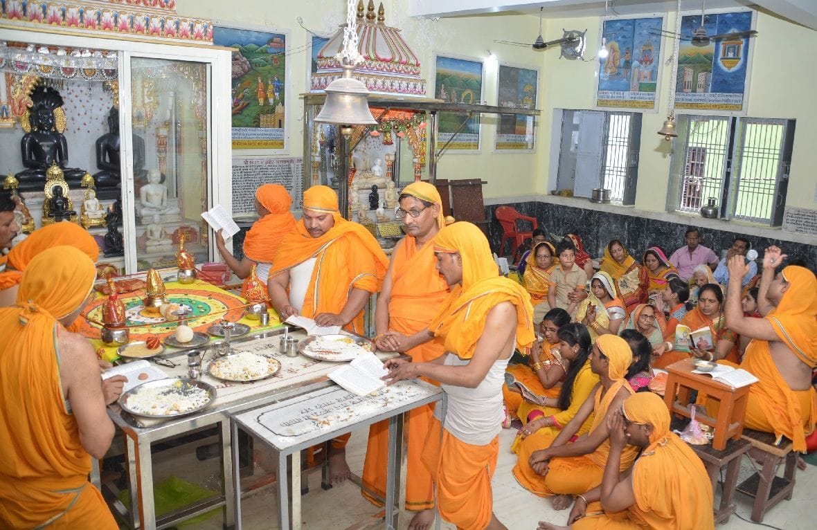 Jain temple peace, devotion of devotion