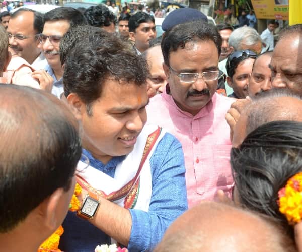 UP energy minister hear people's complain in Lucknow.