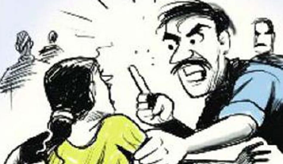 attack on female flying squad 