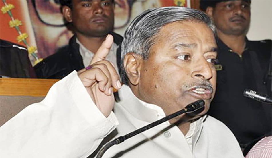 cm yogi cuts special security of samajwadi party leaders