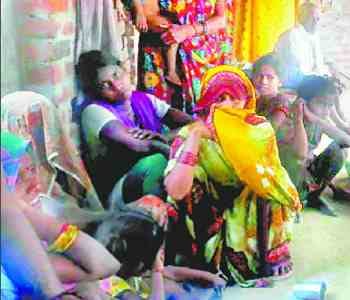 Farmer's house robbery, firing on protest