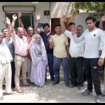 people protest against pakistan and burned Effigy