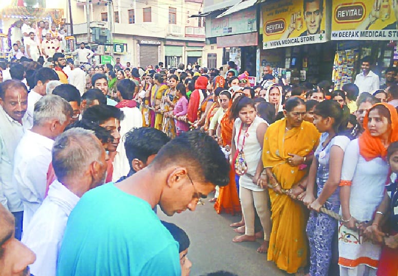 jagannath shobhayatra nikali