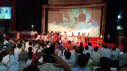 cm yogi in rashtriya panchayat raj diwas