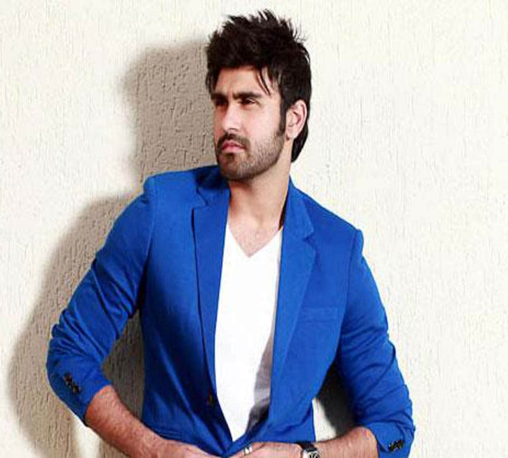 Arya Babbar, son of Raj Babbar, turned author, bollywood flop star kids