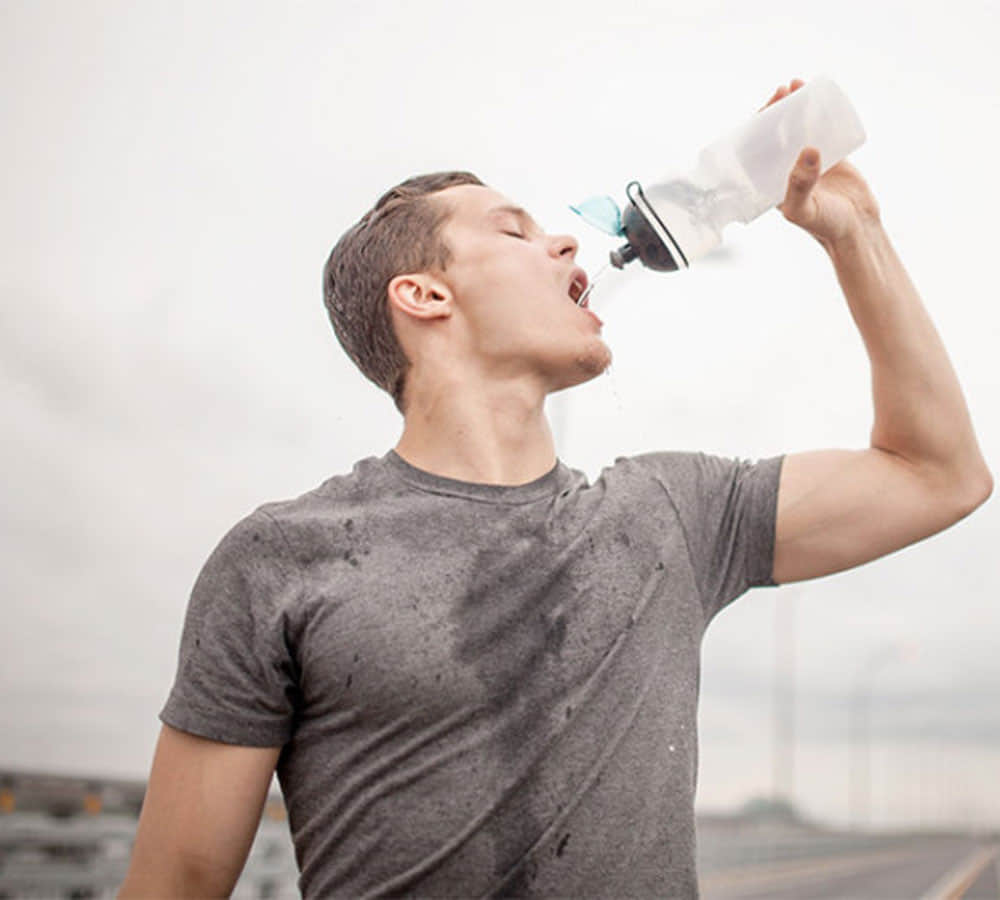drinking water on an empty stomach helps you to lose weight says study 