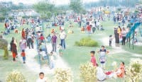 weather, people gathring, park, children enjoy cool weather, kaithal