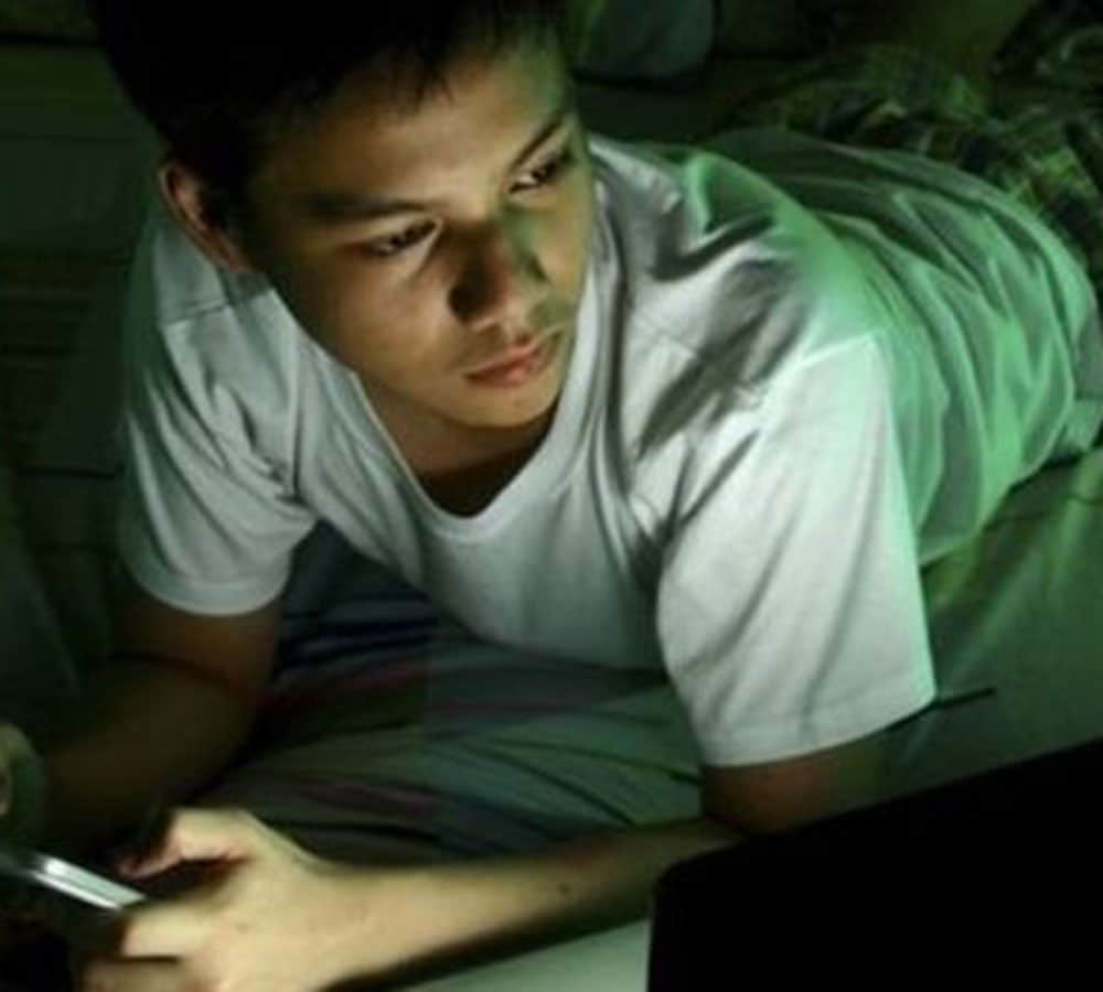 Does being on your phone causes depression