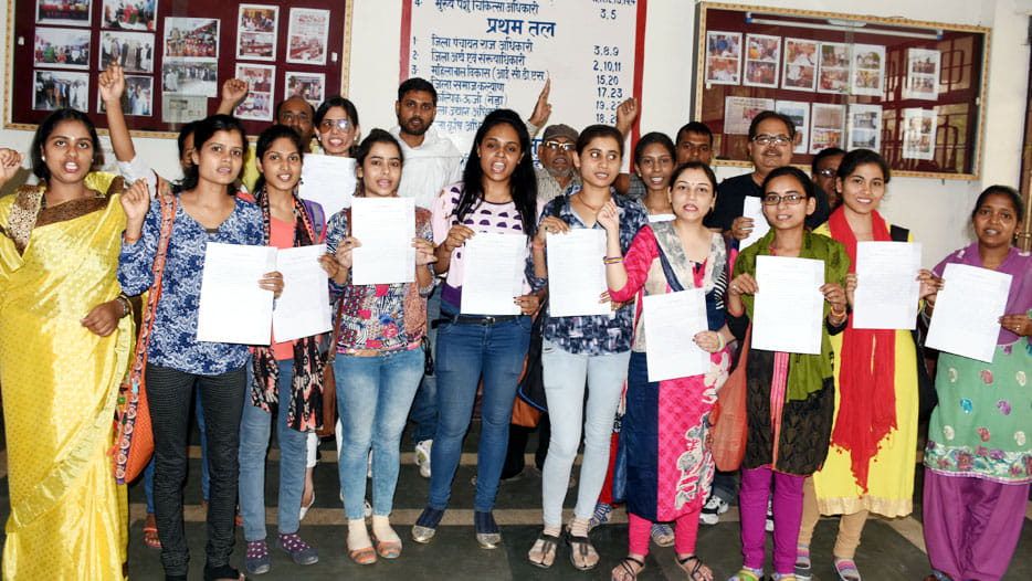 student protest for scholarship