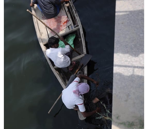 A retired IAS son jumped into gomati river in Lucknow.