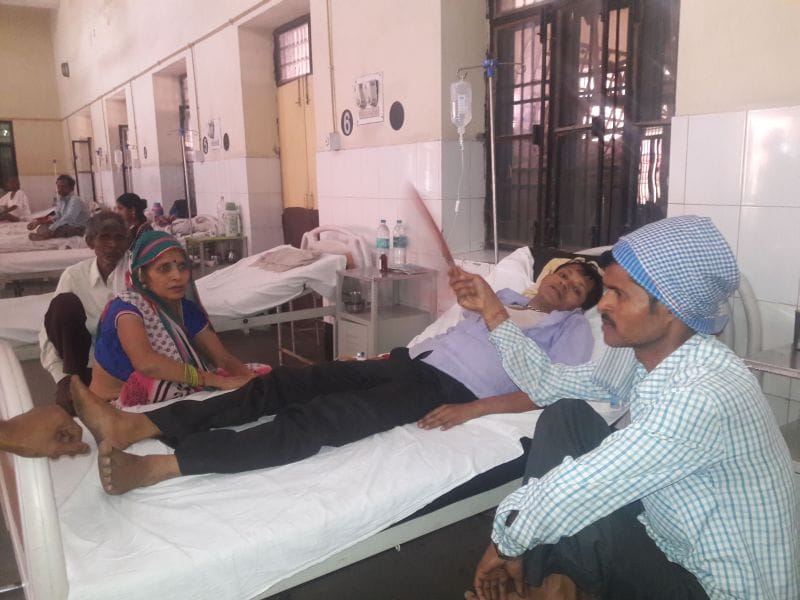 डॉक्टर और अवैध पैथॉलॉजी सेंटर कर रहे खेल, मरीजों से ऐंठ रहे रुपये