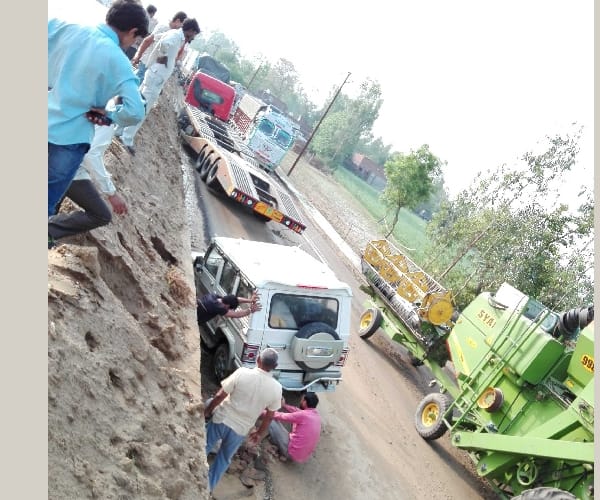 eight died because of weather in awadh in Uttar Pradesh.