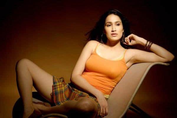 zaheer khan fiancee sagarika ghatge hot photos