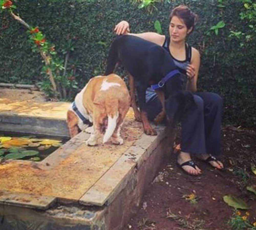 zaheer khan fiancee sagarika ghatge personal photos revealed