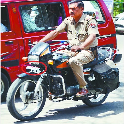 What are the different rules for policemen in Yogiraj, will be shocked to see the pictures