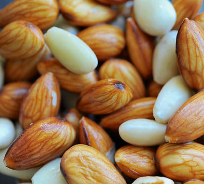 soaked or raw almond which is better for health know here