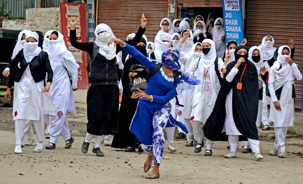 kashmir again faced a day of voilence