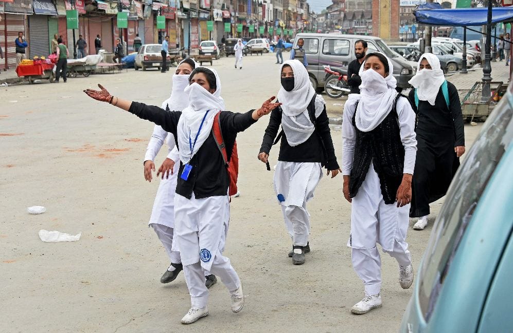 kashmir again faced a day of voilence