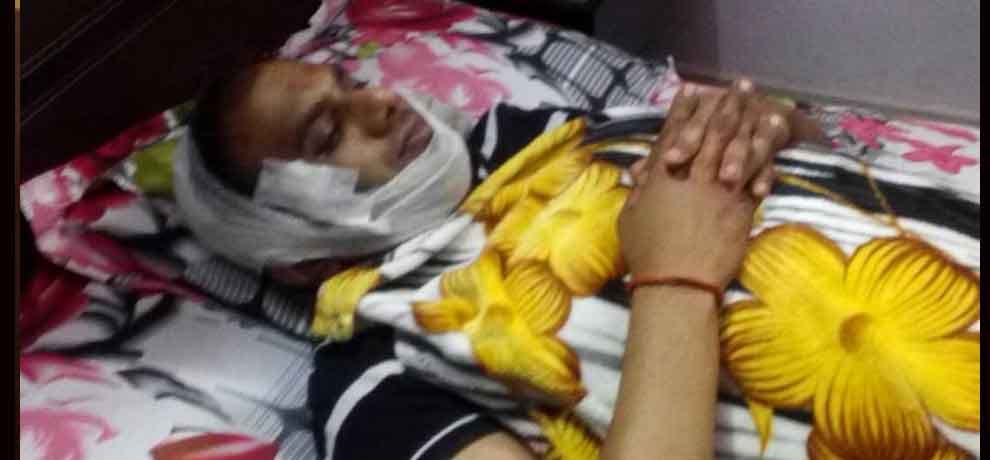 robbers were playing holi of blood in businessman house when call police it gave shameful reply