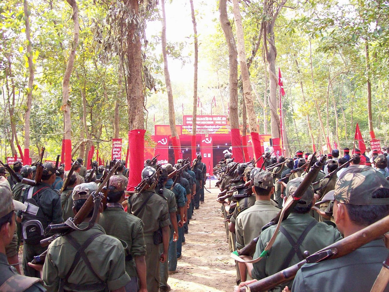 10 Naxalites including 8 lakh prize surrendered in Dantewada, Chhattisgarh