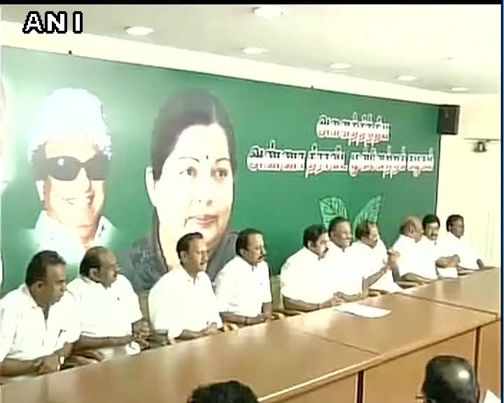 Palaniswami holds a meeting of district secretaries at AIADMK Party headquarters