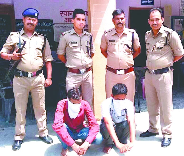 Sex racket busted in Shaktifarm 
