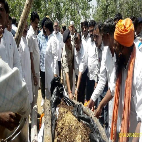 Shaheed Manoj Kumar, who was merged with Panchayat with military honors, view Photos