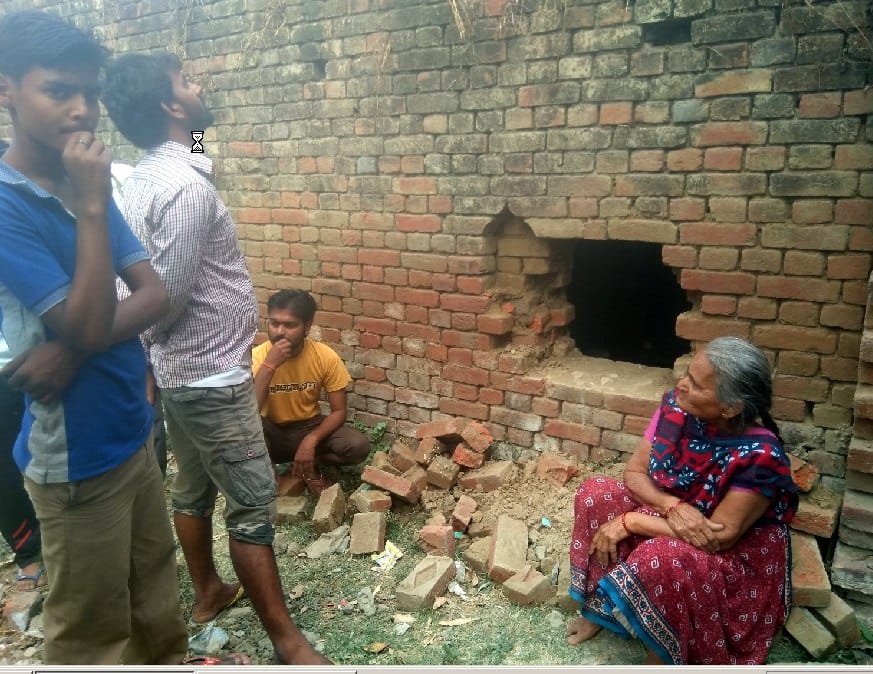 Six of Furadan, theft of lakhs of three houses in Isanagar