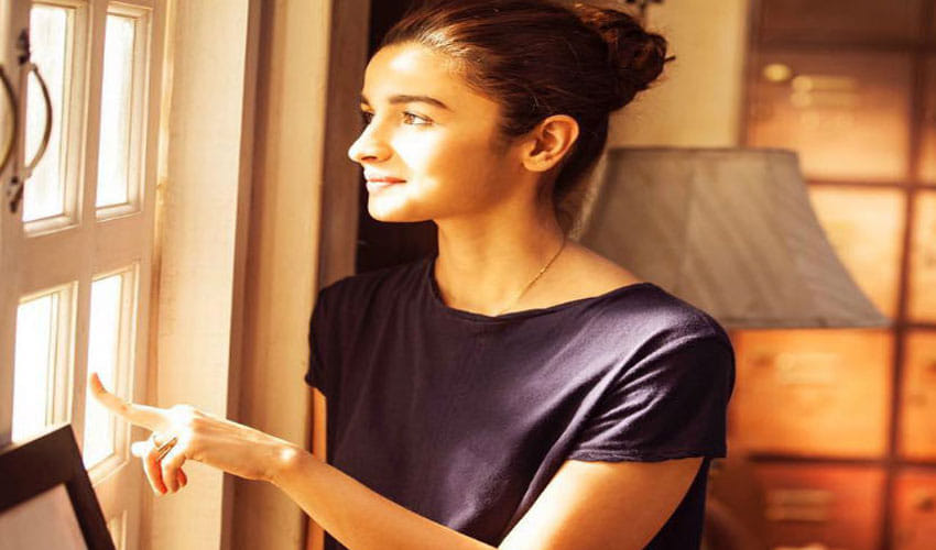 My father says, shouldn't do a film with me just because I am supposed to: Alia Bhatt
