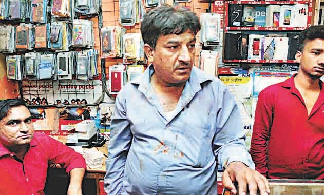 Five stores break into the lock