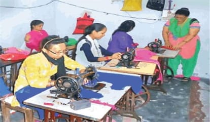 Deepa kharkwal start bussiness with just three hundred rupees
