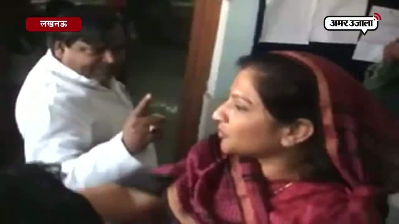 गायत्री प्रजापति