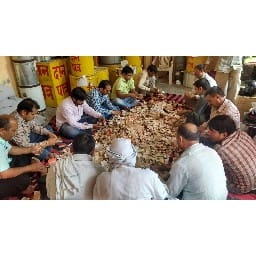 fake notes of 500 hundred in donation, on tuesday