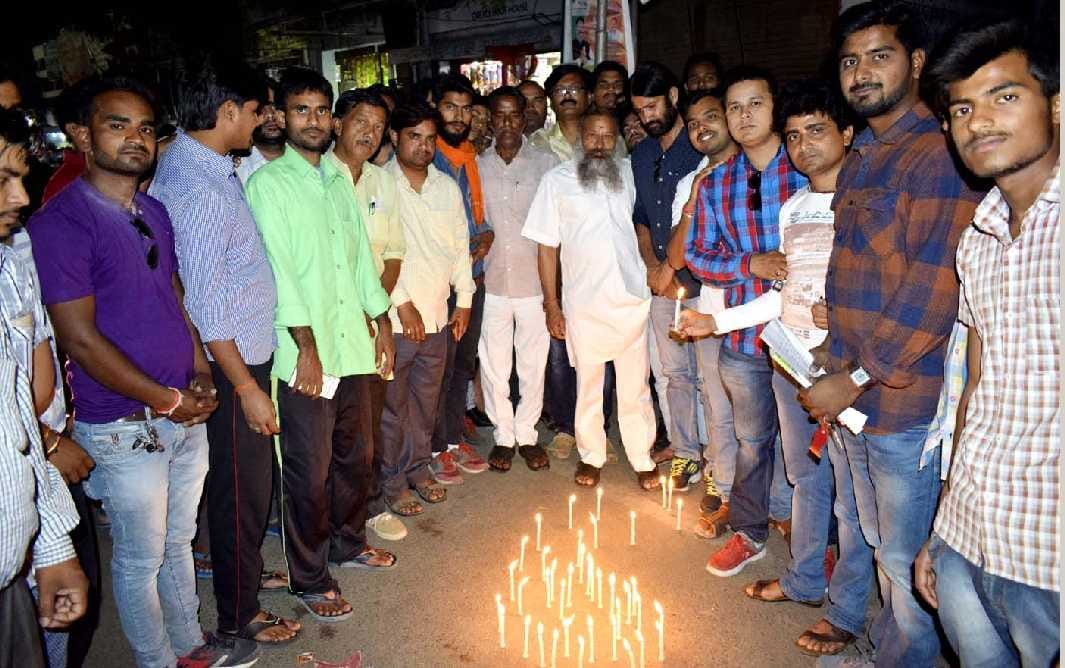 Candles burned in honor of the martyrs of Sukma