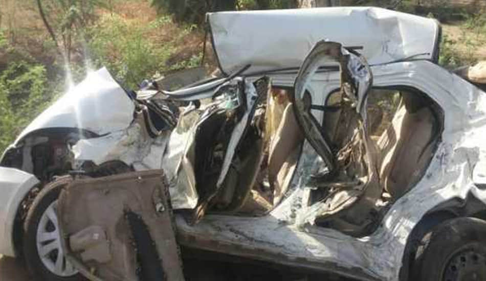 five dead in road accident at mahoba 
