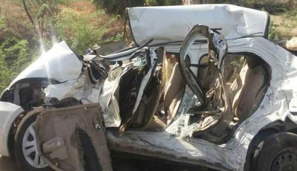 five dead in road accident at mahoba 