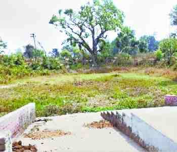No water in ponds, people trouble