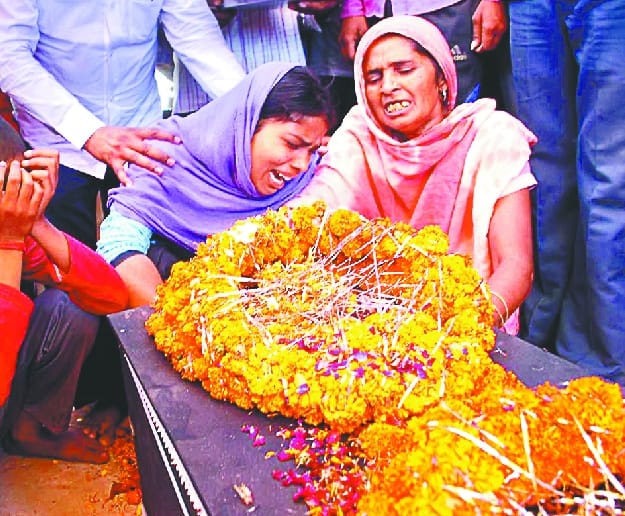 Manoj's sister will go to the army