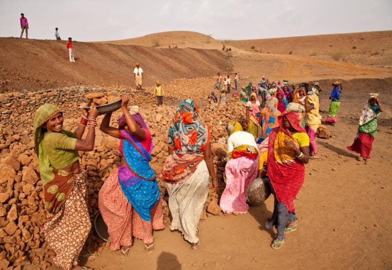 This year NREGA workers get lowest wage hike, only Re 1 in some states