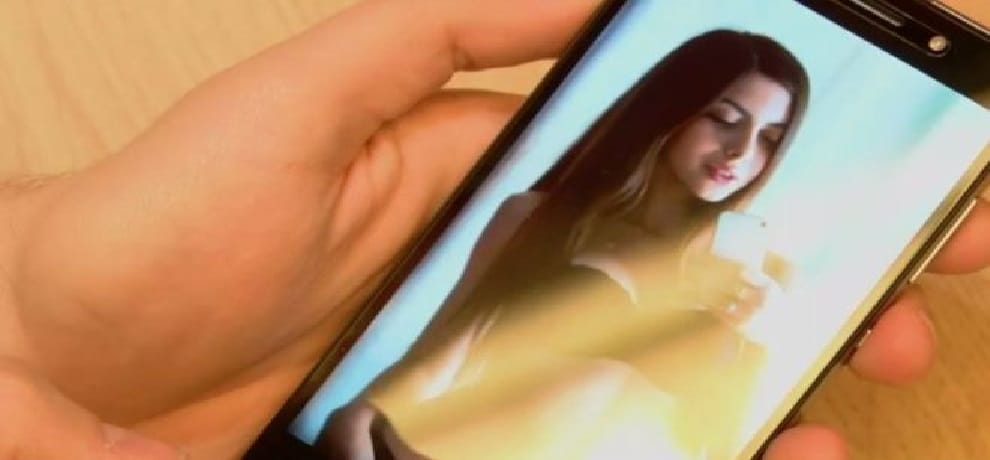 this app will alert you if Obscene photos are in phone
