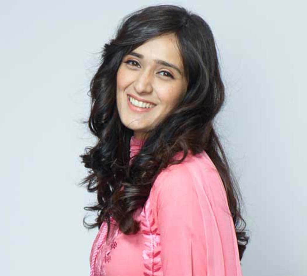 'Kya Qusoor Hai Amala Ka' actress Pankhuri Awasthy suffers burn  due to electric shock on the set