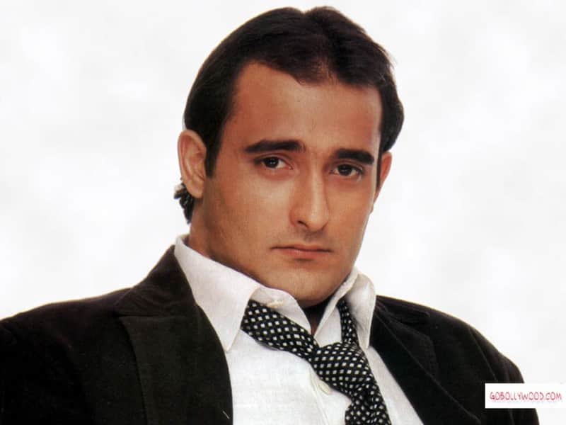 meet the complete family of vinod khanna 