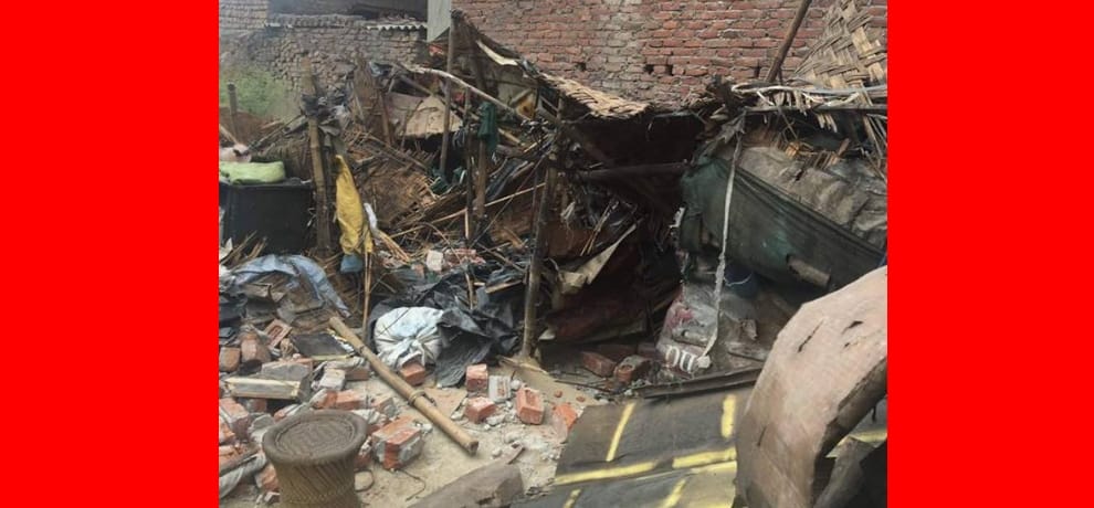 storm and rain in delhi ncr took one life in noida