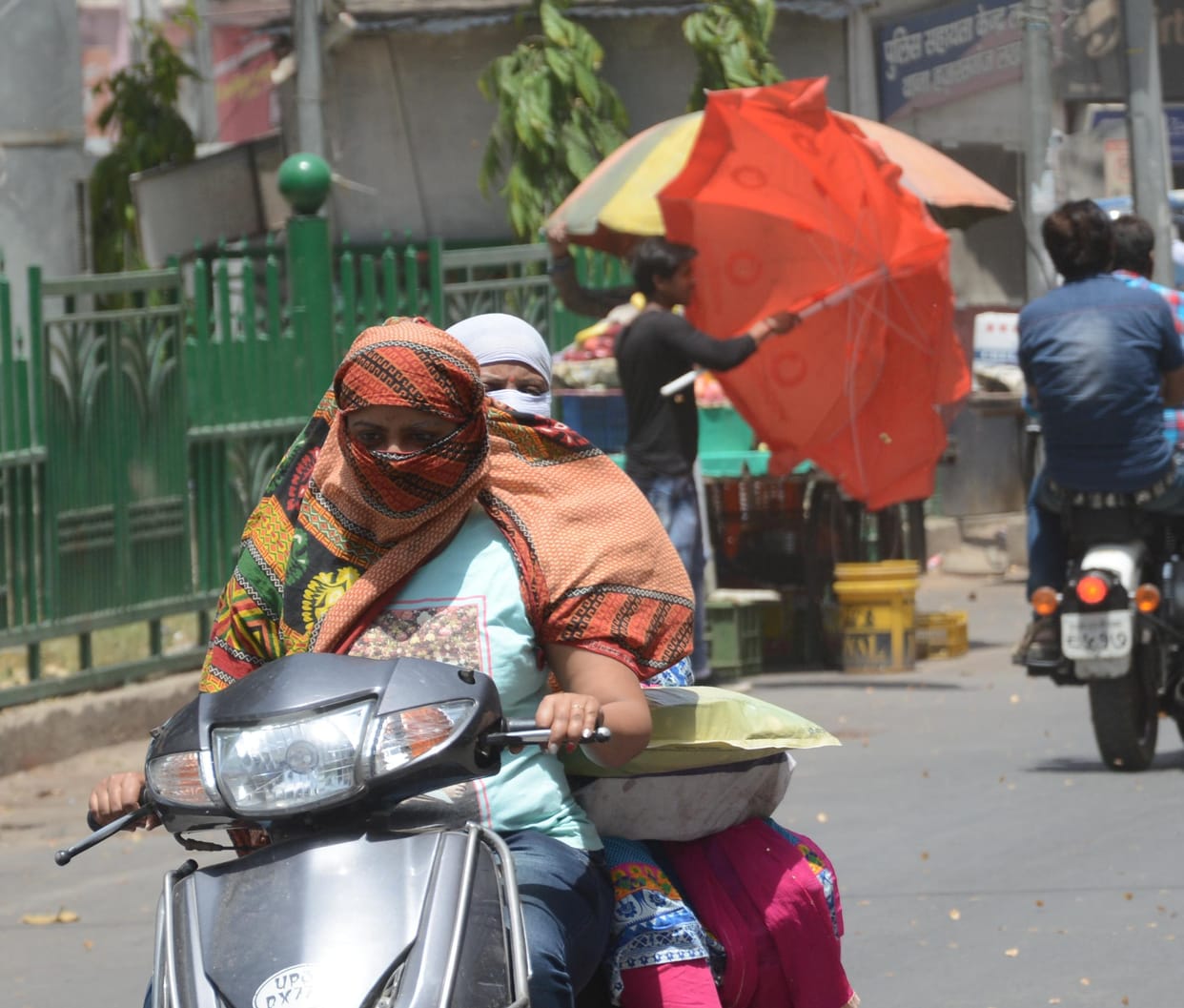 no relief from warm weather in lucknow