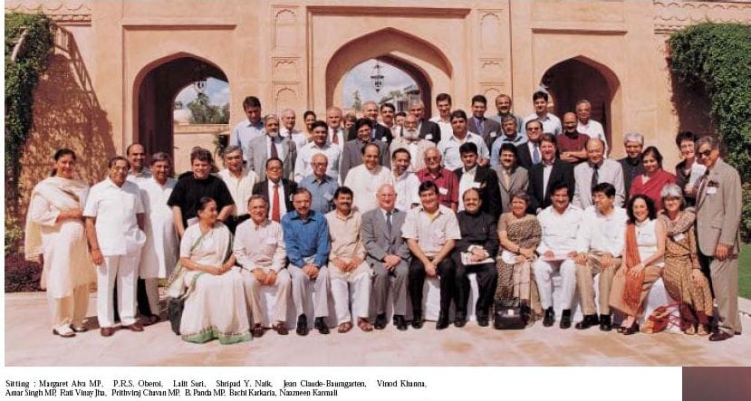 vinod khanna have visited the taj in moon light