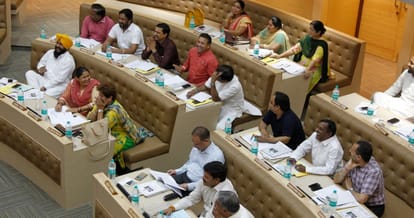 chandigarh stray dogs problem, mc meeting, city news