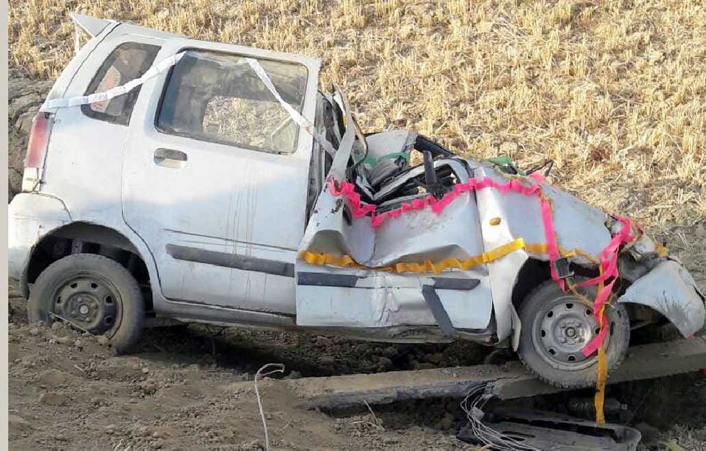 Five wounded including bridegroom and bride