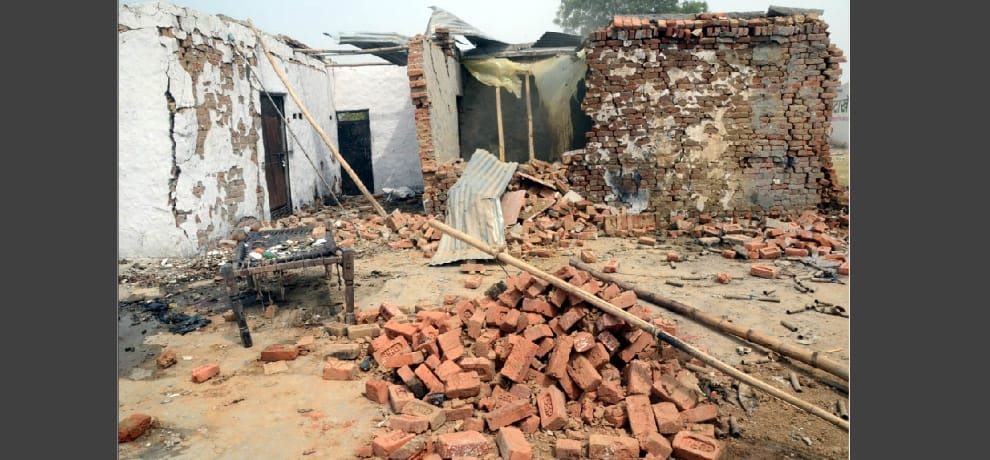 explosion in fire crackers factory in ghaziabad four died 