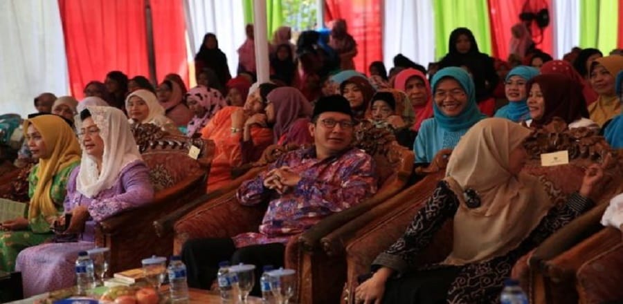 Indonesia: Female Islamic clerics issue rare child marriage fatwa